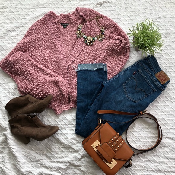 Levi's Denim - 🎉☀️Host Pick☀️🎉 Levi’s 711 Skinny Jeans